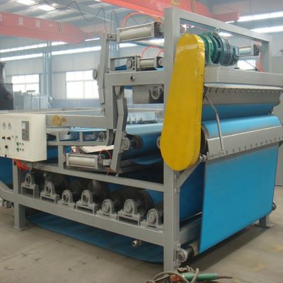 3-25 cbm/h Pressa di filtraggio a cinghia per il trattamento dei fanghi municipali