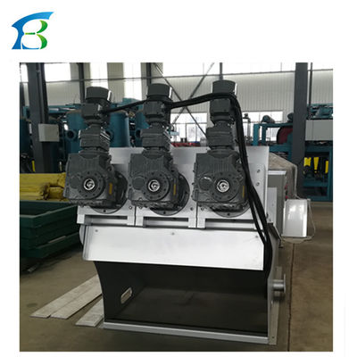 Capacità personalizzata Goods Screw Press Separation Machine per l'essiccazione del letame 10*8CM