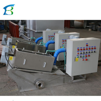 Capacità personalizzata Goods Screw Press Separation Machine per l'essiccazione del letame 10*8CM