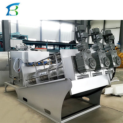 Sistema professionale di trattamento delle acque reflue di letame di pollo con funzione di deidratazione dei fanghi