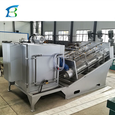 Sistema professionale di trattamento delle acque reflue di letame di pollo con funzione di deidratazione dei fanghi