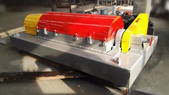 Macchina centrifuga a spirale di tipo orizzontale per il trattamento dell'acqua