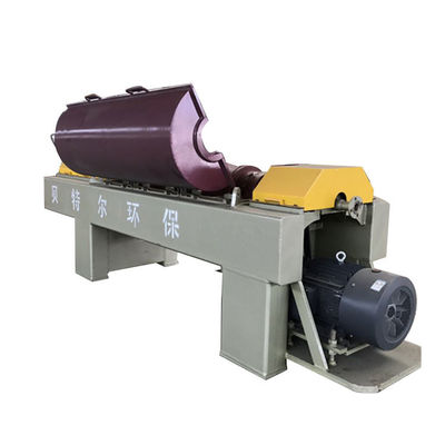 Centrifugatrice decanter a vite orizzontale LW-650 per la separazione e disidratazione dei fanghi di petrolio