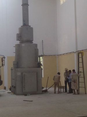 2300-13000 kg di capacità Incineratore di rifiuti industriali per una gestione ecologica dei rifiuti